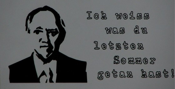 Schäuble-Stencil, Schriftzug "Ich weiß, was du letzten Sommer getan hast"