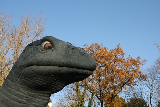 Kopf eines Dinosaurier-Modells